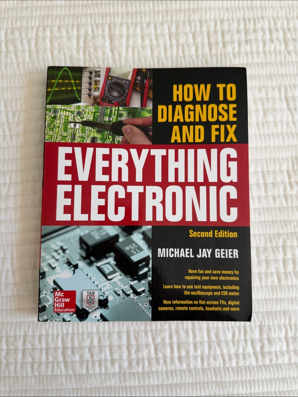 How to Diagnose and Fix Everything Electronic by Michael Jay Geier - Black/Red
